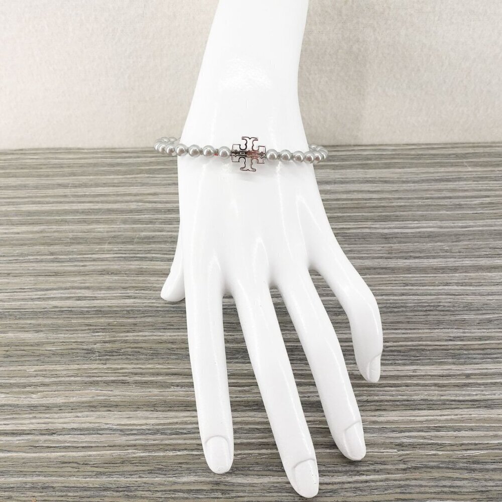 Tory Burch Logo Pearl Cuff Bangle Silver OS - Picture 4 of 14